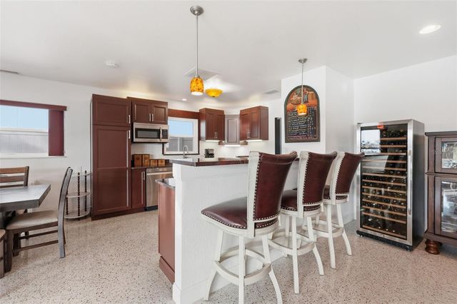 532 CRYSTAL DRIVE, Madeira Beach, FL 33708