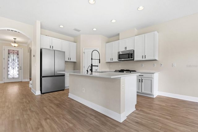 6821 PARK STRAND DRIVE, Apollo Beach, FL 33572