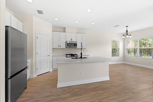 6821 PARK STRAND DRIVE, Apollo Beach, FL 33572