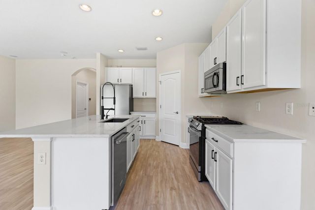 6821 PARK STRAND DRIVE, Apollo Beach, FL 33572