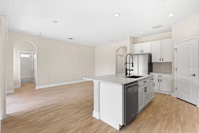 6821 PARK STRAND DRIVE, Apollo Beach, FL 33572