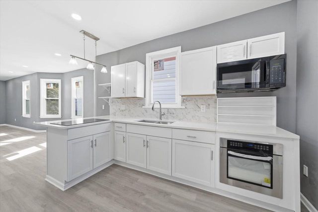 3341 Richards STREET, Milwaukee, WI 53212