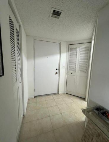 600 Egret Circle 7305, Delray Beach, FL 33444