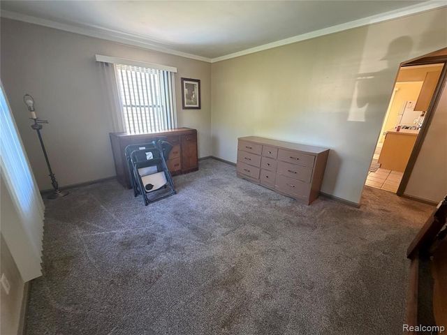 22058 Tuscany Avenue, Eastpointe, MI 48021