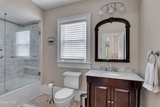 2307 Rosendale Road, Niskayuna, NY 12309