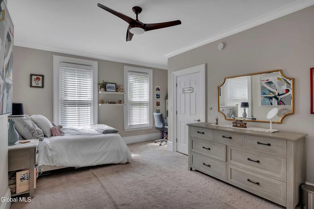 2307 Rosendale Road, Niskayuna, NY 12309