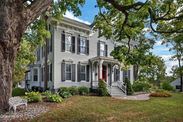 2307 Rosendale Road, Niskayuna, NY 12309