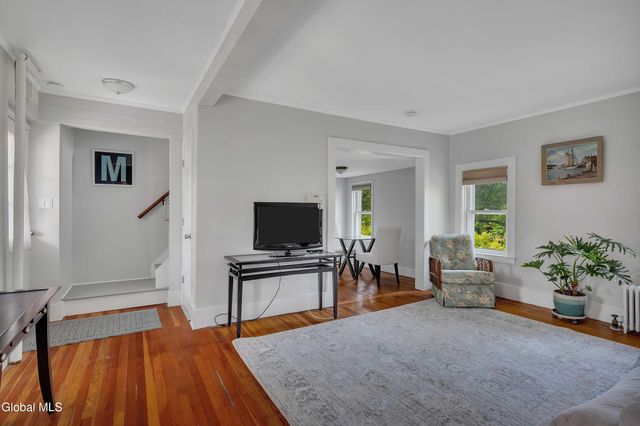 2307 Rosendale Road, Niskayuna, NY 12309