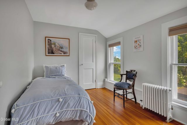 2307 Rosendale Road, Niskayuna, NY 12309