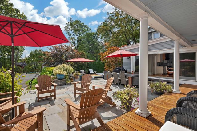 2307 Rosendale Road, Niskayuna, NY 12309