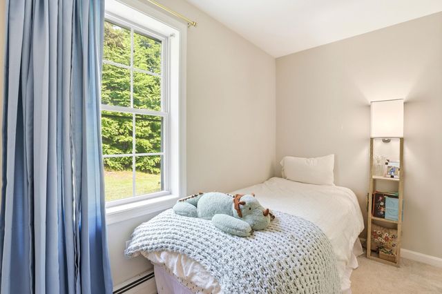 19 Meadow Lark Lane, Epsom, NH 03234