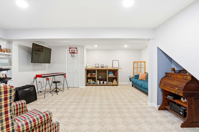19 Meadow Lark Lane, Epsom, NH 03234