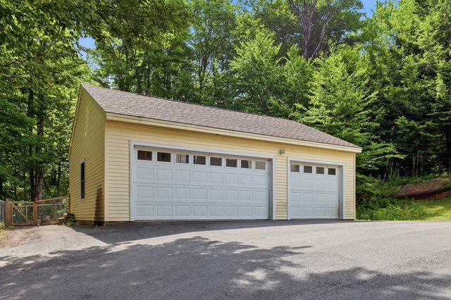 19 Meadow Lark Lane, Epsom, NH 03234