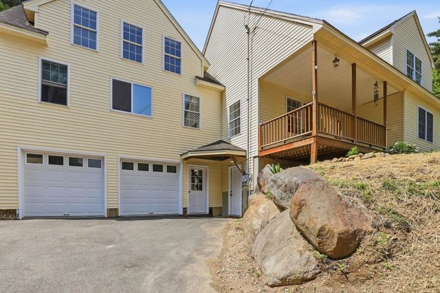 19 Meadow Lark Lane, Epsom, NH 03234