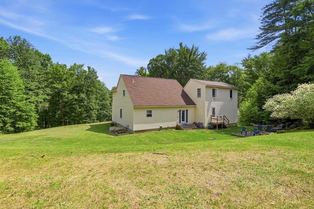 19 Meadow Lark Lane, Epsom, NH 03234