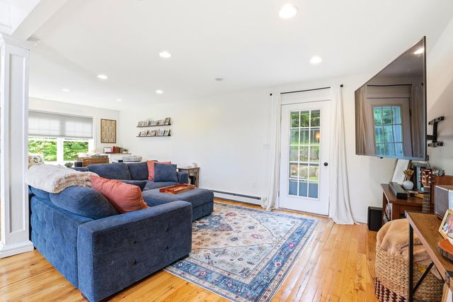 19 Meadow Lark Lane, Epsom, NH 03234