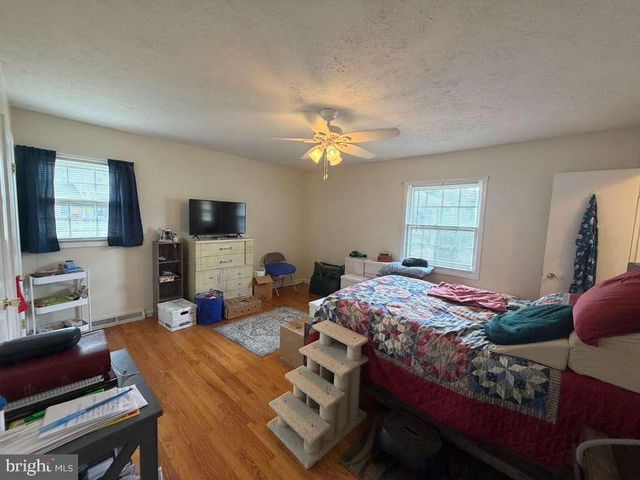 302 WENTWORTH DR, Winchester, VA 22601