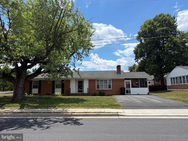 302 WENTWORTH DR, Winchester, VA 22601