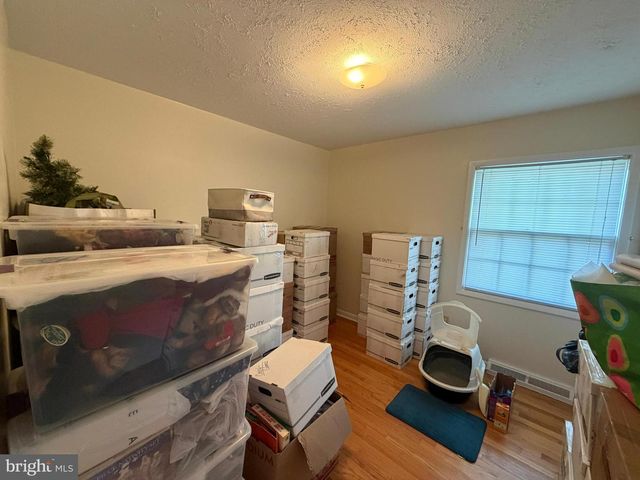 302 WENTWORTH DR, Winchester, VA 22601