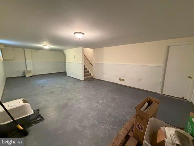 302 WENTWORTH DR, Winchester, VA 22601