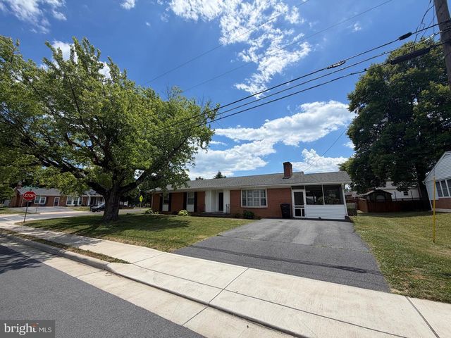 302 WENTWORTH DR, Winchester, VA 22601