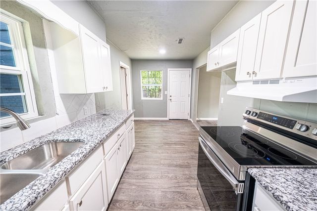 1515 Greenlawn Drive, Springdale, AR 72764
