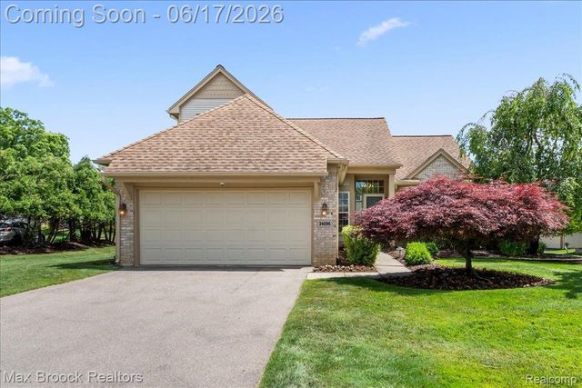 34896 Pennington Drive, Farmington Hills, MI 48335