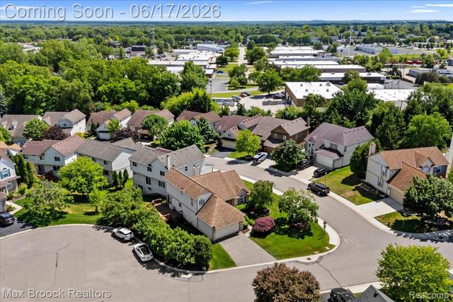 34896 Pennington Drive, Farmington Hills, MI 48335