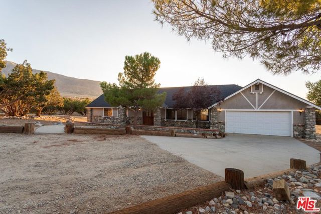 29243 Piani Road, Pearblossom, CA 93553