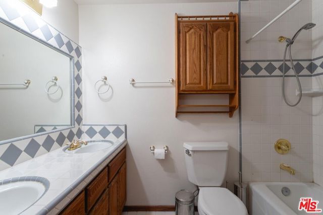 29243 Piani Road, Pearblossom, CA 93553