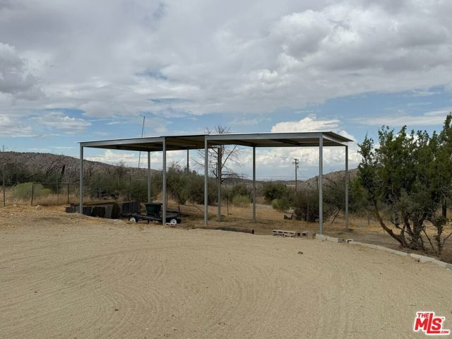 29243 Piani Road, Pearblossom, CA 93553