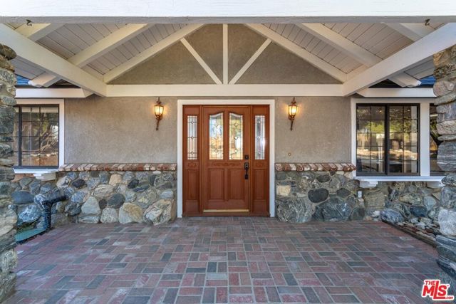 29243 Piani Road, Pearblossom, CA 93553