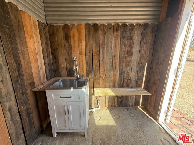 29243 Piani Road, Pearblossom, CA 93553