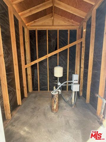 29243 Piani Road, Pearblossom, CA 93553