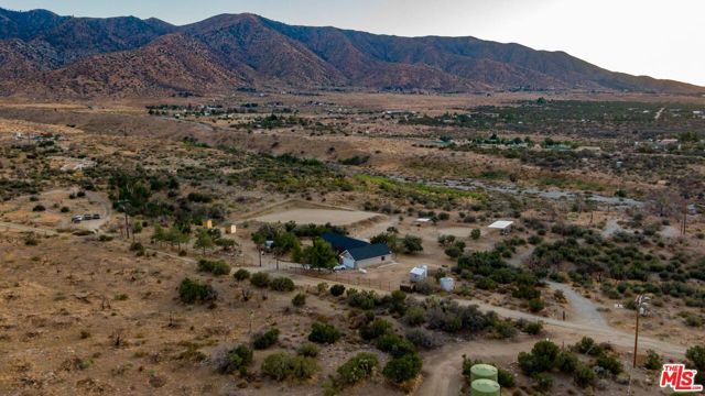 29243 Piani Road, Pearblossom, CA 93553