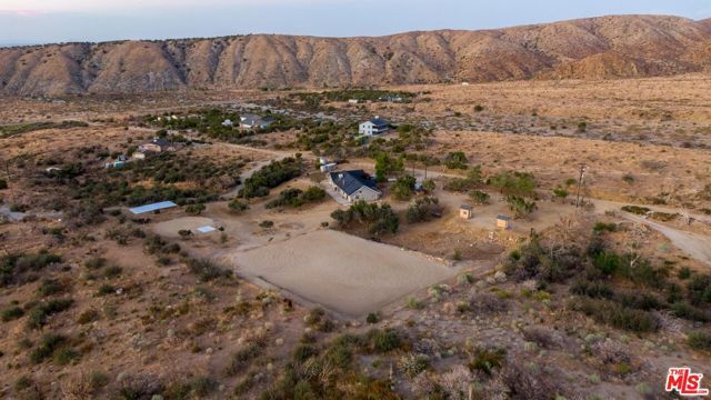 29243 Piani Road, Pearblossom, CA 93553
