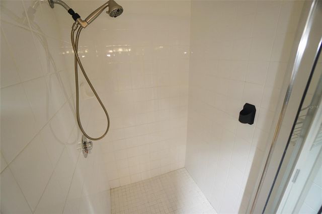 101 KEY HAVEN COURT 1, Tampa, FL 33606