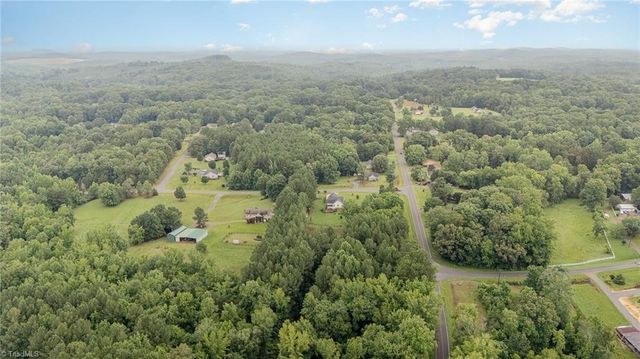 2472 Woods Stream Lane, Asheboro, NC 27205