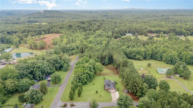 2472 Woods Stream Lane, Asheboro, NC 27205