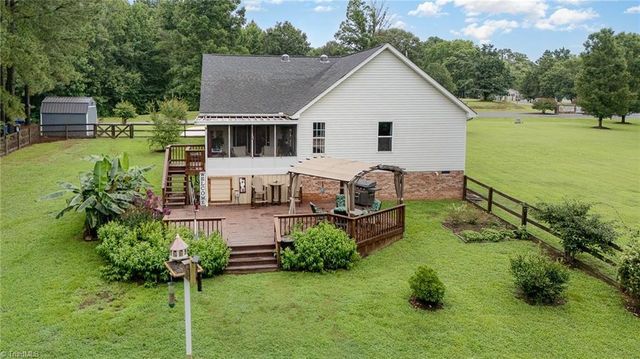 2472 Woods Stream Lane, Asheboro, NC 27205