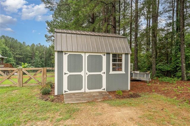 2472 Woods Stream Lane, Asheboro, NC 27205