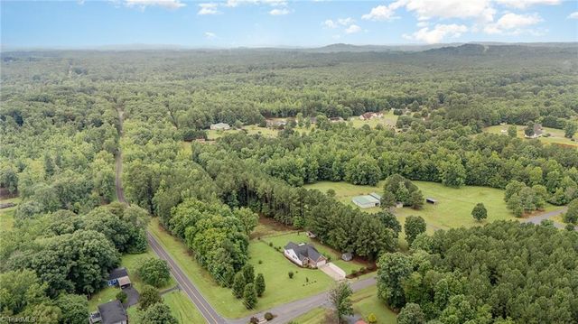 2472 Woods Stream Lane, Asheboro, NC 27205