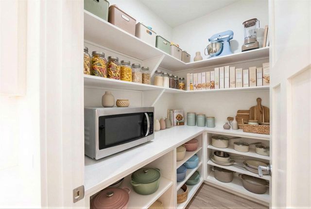 433 Niagara AVENUE, Sheboygan, WI 53081