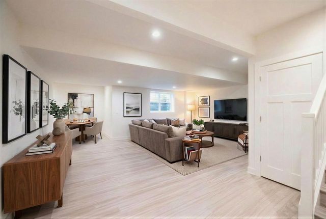 433 Niagara AVENUE, Sheboygan, WI 53081