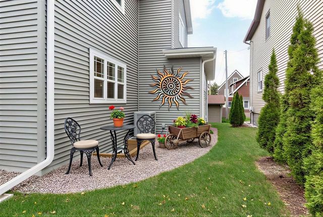 433 Niagara AVENUE, Sheboygan, WI 53081