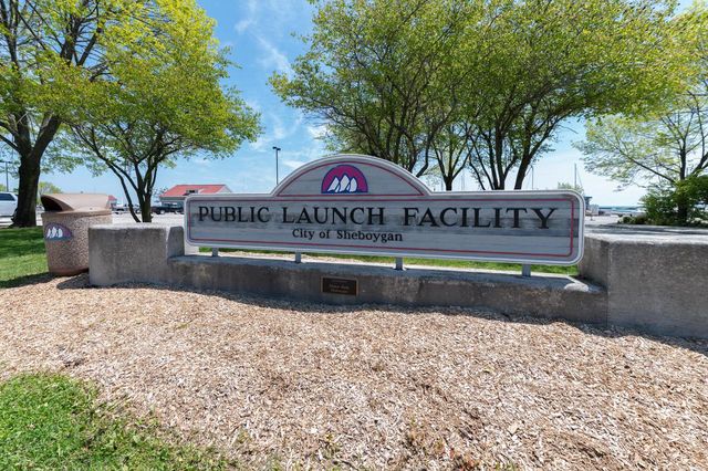 433 Niagara AVENUE, Sheboygan, WI 53081