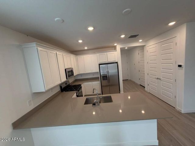 4517 E KENNETH Lane, San Tan Valley, AZ 85143