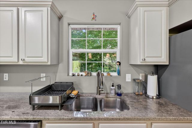 312 Mockingbird Road, Bristol, TN 37620