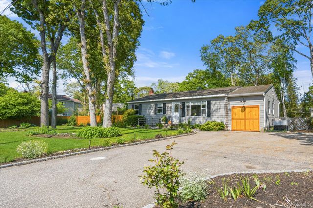 37 Aberdeen Drive, Mastic, NY 11950