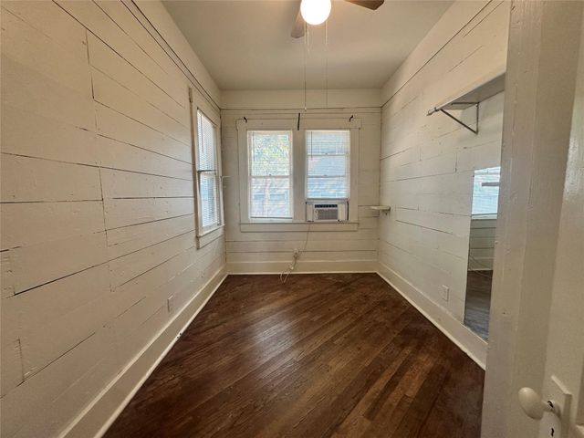 106 W 38th ST A, Austin, TX 78705